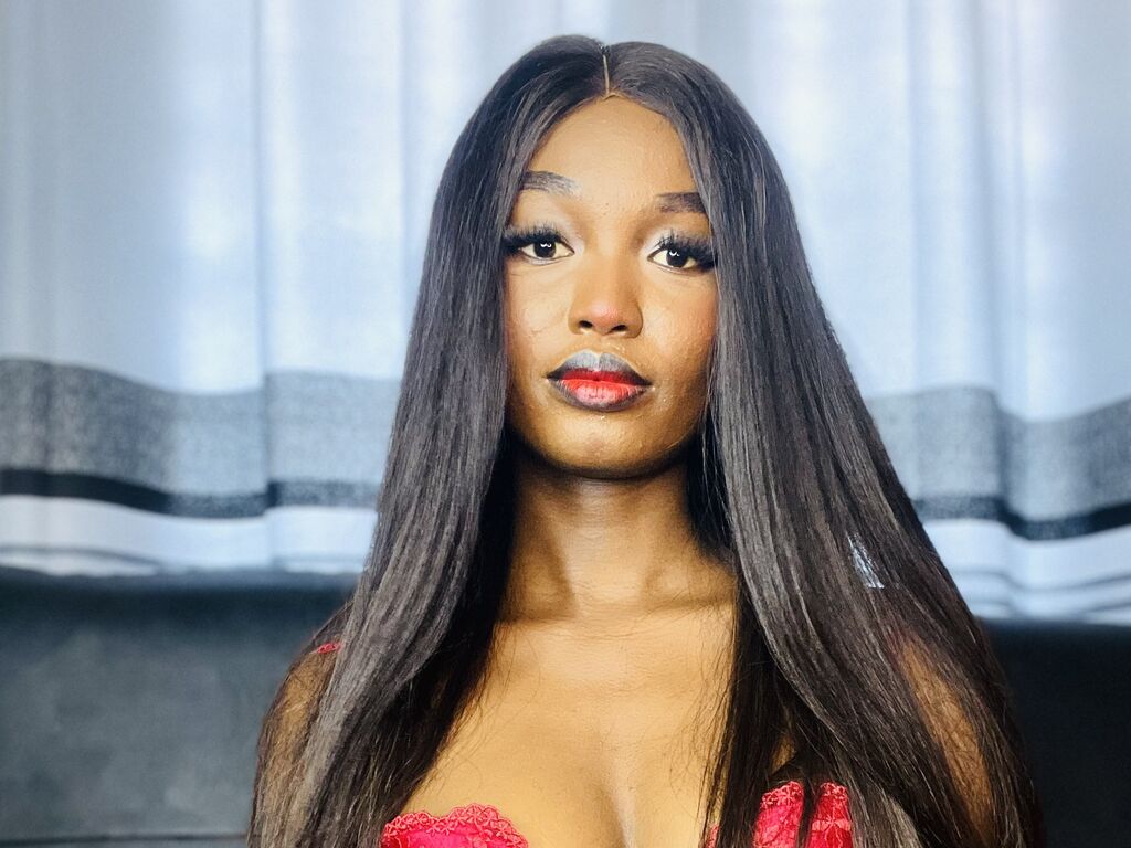 Eve Tia